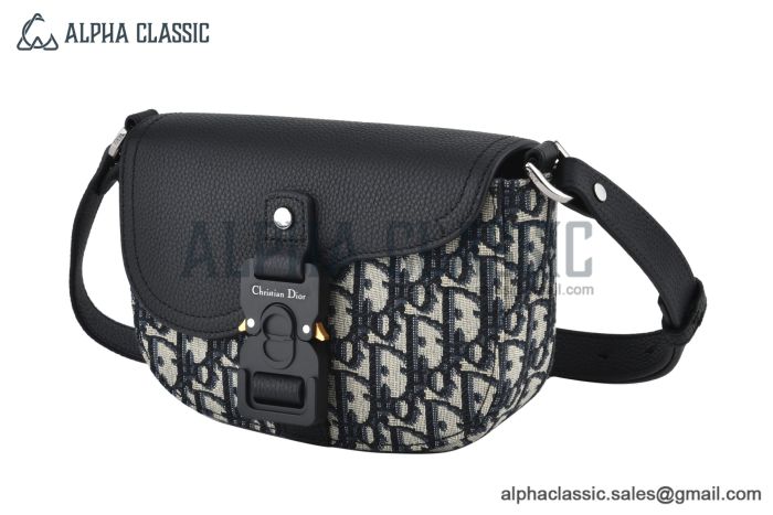 Dior Mini Saddle Messenger Bag with Flap Beige & Black Oblique Jacquard with Black Grained Calfskin