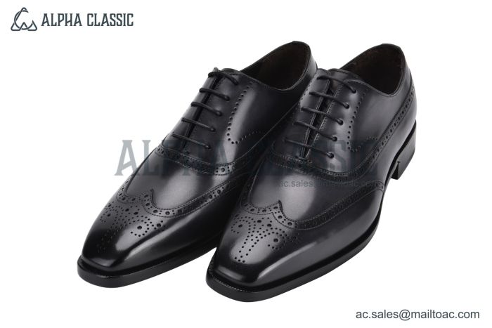 Prada Lace-up Oxford Full Brogue Black Grain Leather