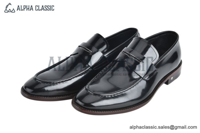 LV Modern Classic Sorbonne Loafer Black Patent Leather