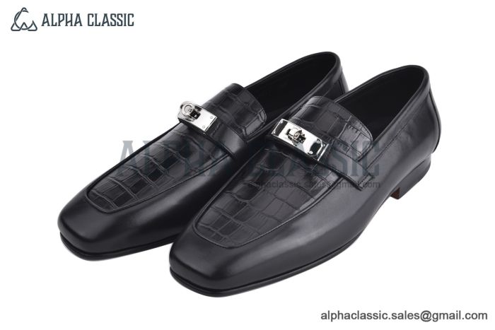 Hermes Karl Black Smooth / Croco Patern Leather Loafer