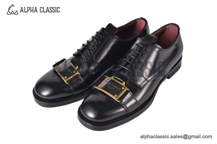 Dolce & Gabbana Altavilla Polished Black Calfskin Derby shoes with the logo tag
